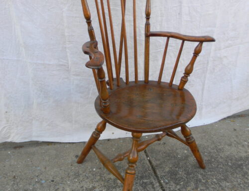 Comb-back Arm Chair Circa 1780,Phila. or Nantucket