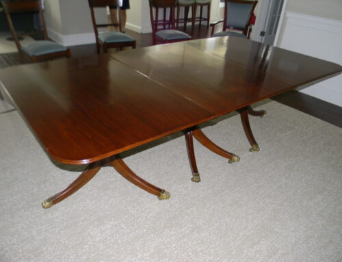Antique Mahogany 3 Pedstal Table with 2 leaves