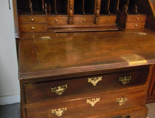 Chippendale Walnut Desk,Phila Circa 1770, Orig. Feet& Perod Brass