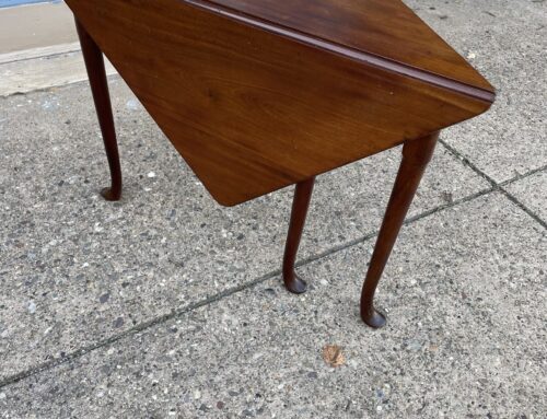 Queen Anne Circa 1740s Corner Table